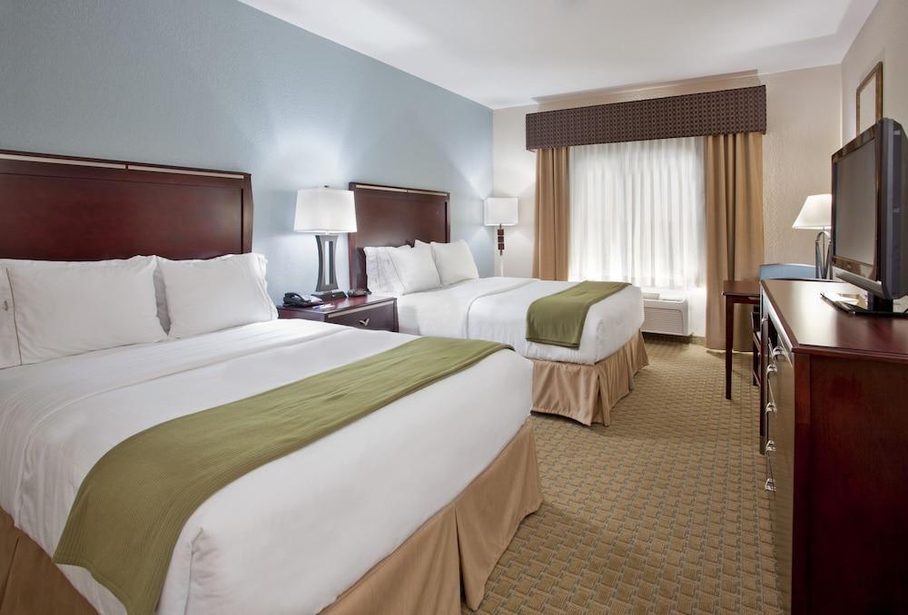 Holiday Inn Express & Suites Pittsburg By Ihg Bagian luar foto