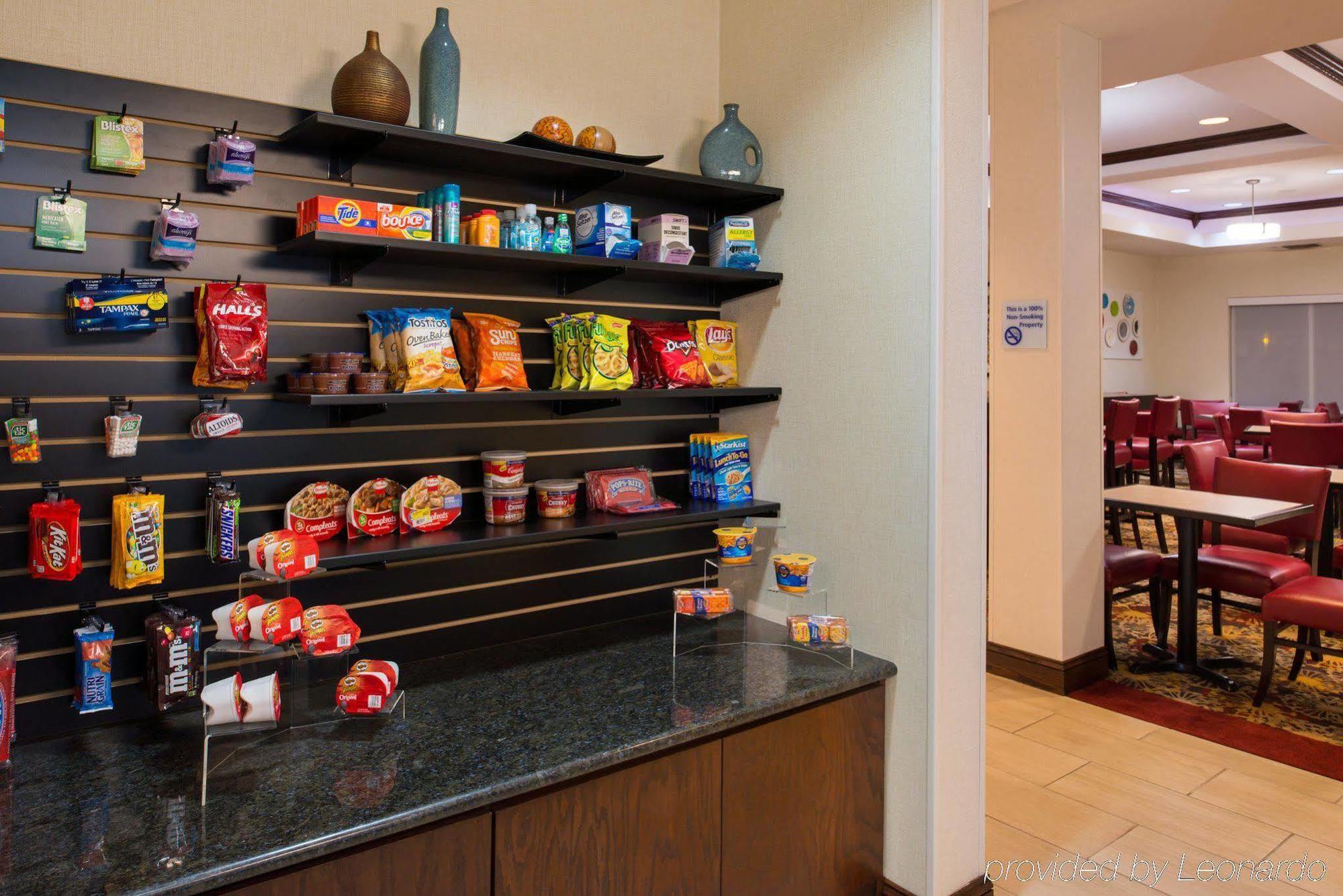 Holiday Inn Express & Suites Pittsburg By Ihg Bagian luar foto